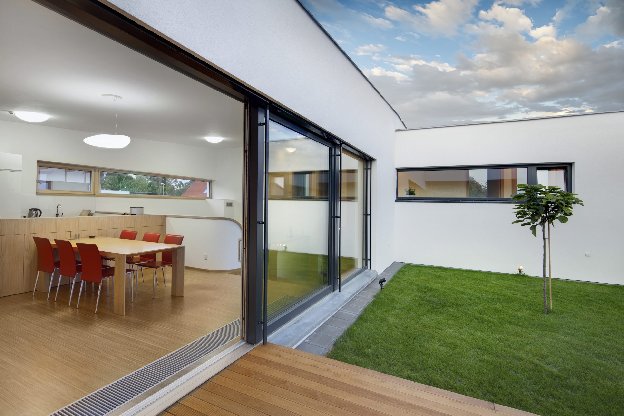 shutterstock_94017751